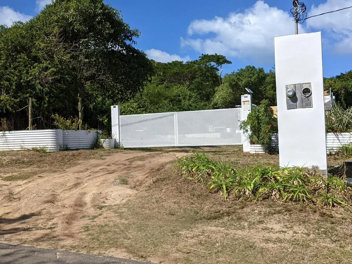 Brand New! Black Sand Beach-Casa Nose' 别克斯 度假居
